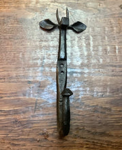 Load image into Gallery viewer, Iron Giraffe Hook 21cm