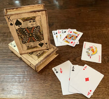 Load image into Gallery viewer, Cards in Book Box 9x13cm