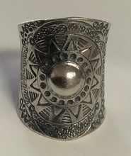 Load image into Gallery viewer, Tribal Silver Ring Sun 30 mm wide