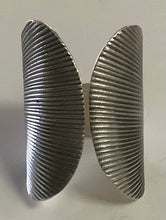 Load image into Gallery viewer, Tribal Silver Ring Lines 25 mm wide