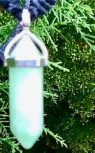 Load image into Gallery viewer, Gemstone Point Necklace Aventurine