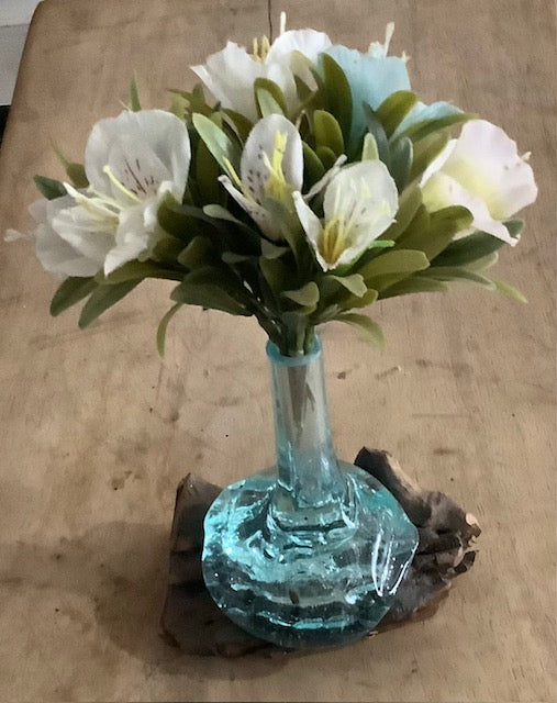 Handblown Glass Vase on Whitewash Wood 10cm