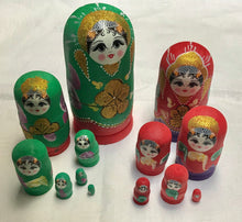 Load image into Gallery viewer, Babushka Dolls set of 5

