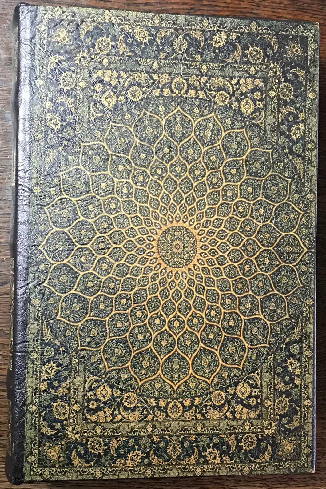 Book Box Mandala 33.5x22.5x7cm