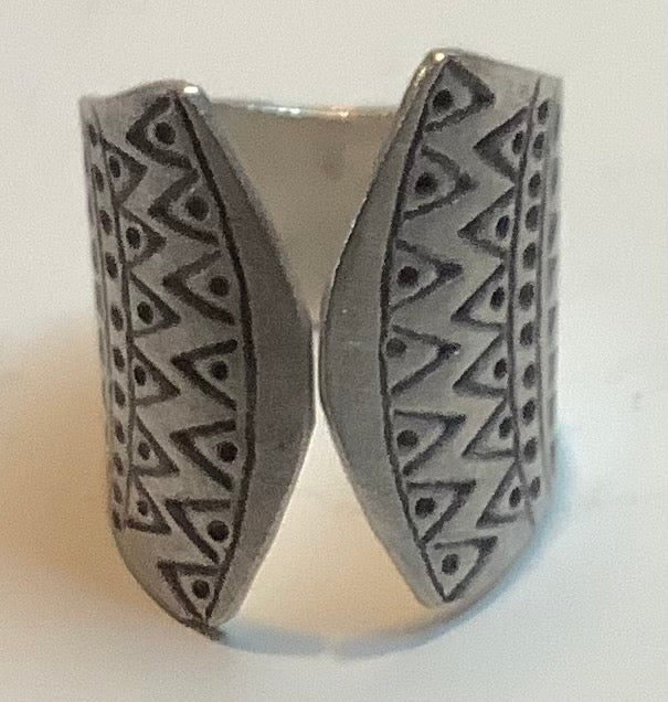 Tribal Silver Ring Zig Zag 18 mm wide