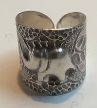 Load image into Gallery viewer, Tribal Silver Ring Elephant 20 mm wide
