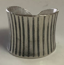 Load image into Gallery viewer, Tribal Silver Ring Lines 18 mm wide
