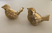 Load image into Gallery viewer, Brass Birds with Gold Finish 8 cm long
