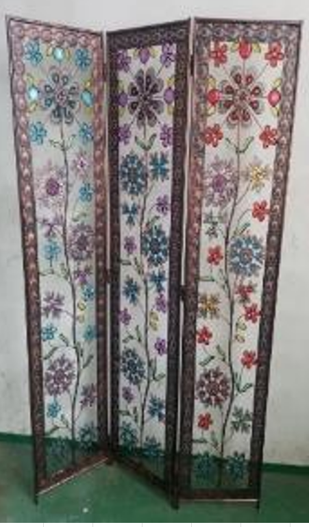 Screen from decorative metal Large Flowers